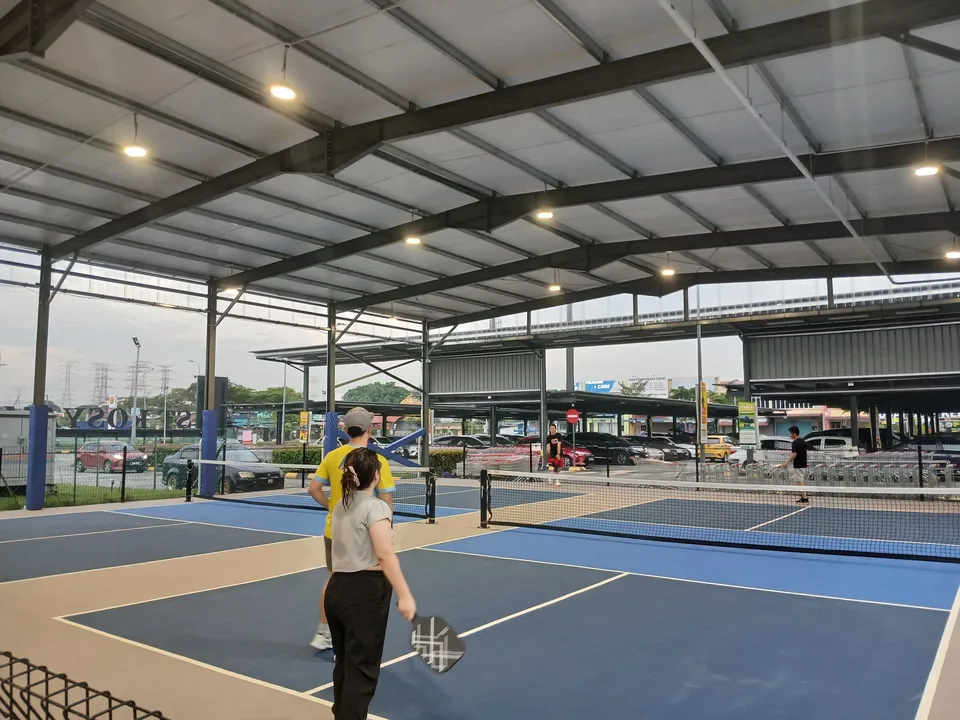 All-Star Pickle @ St Rosyam Mall - photo 4