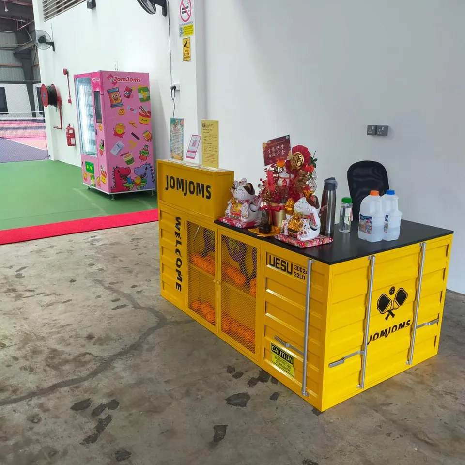 Photo 10 of Jomjoms Sport Centre