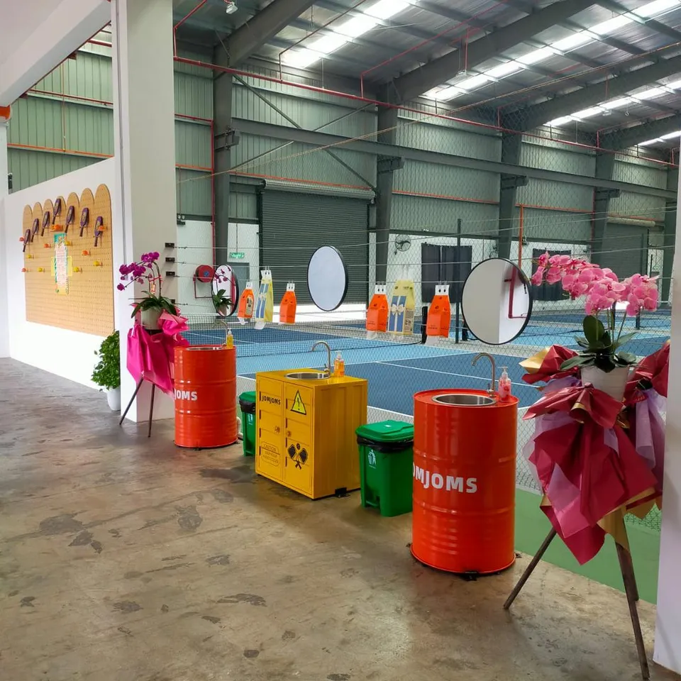 Jomjoms Sport Centre - photo 2