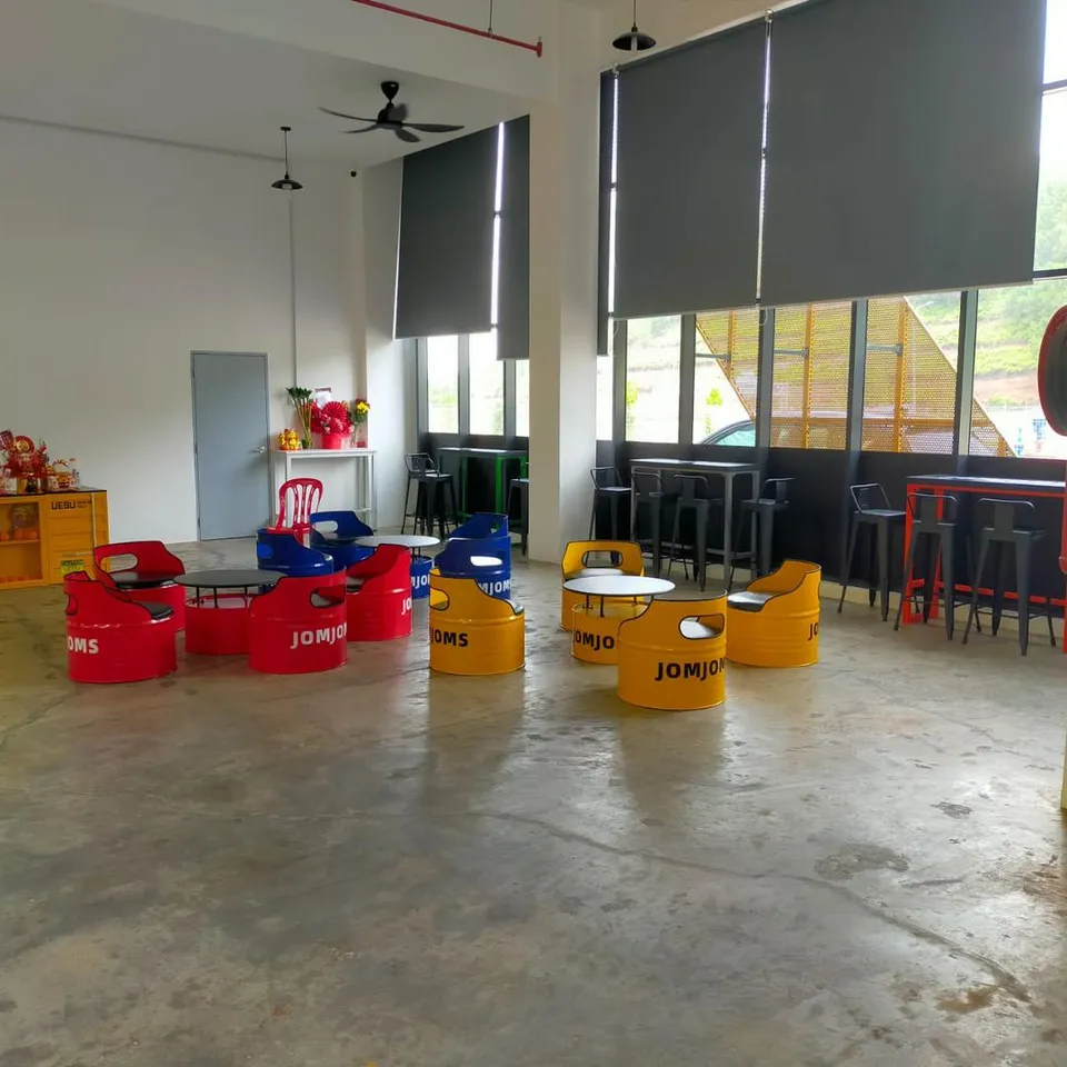 Photo 11 of Jomjoms Sport Centre