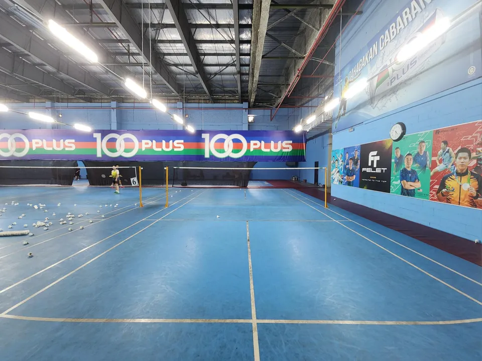 Pioneer Badminton Centre - photo 2