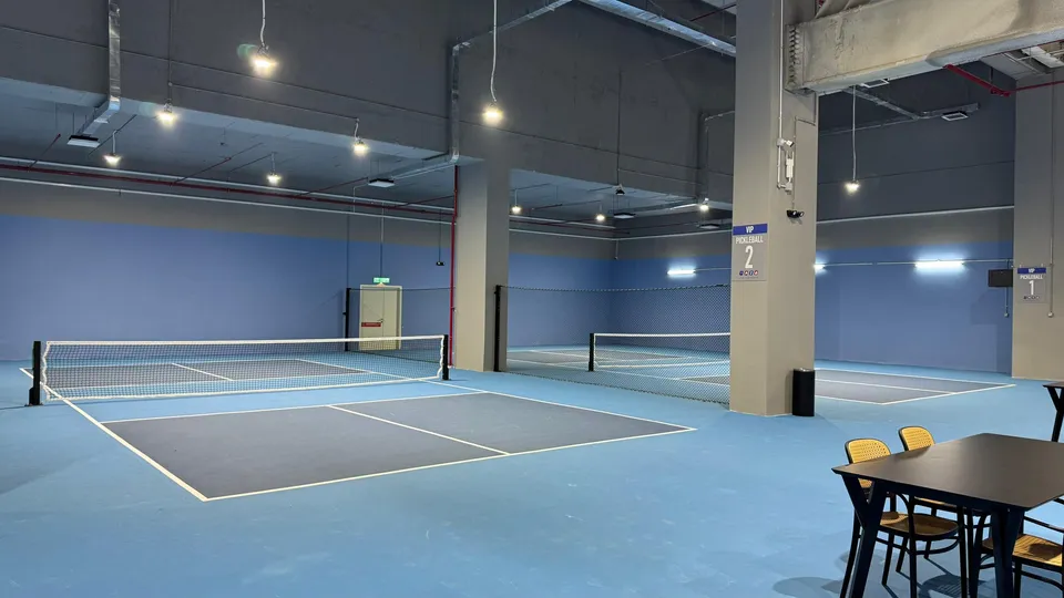 Photo 12 of Ultra Sports Center, 168 Park Mall